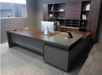 مكتب تنفيذي ناعم من تصنيع طاول - مراجعة Office Furniture Manufacturers وسعره